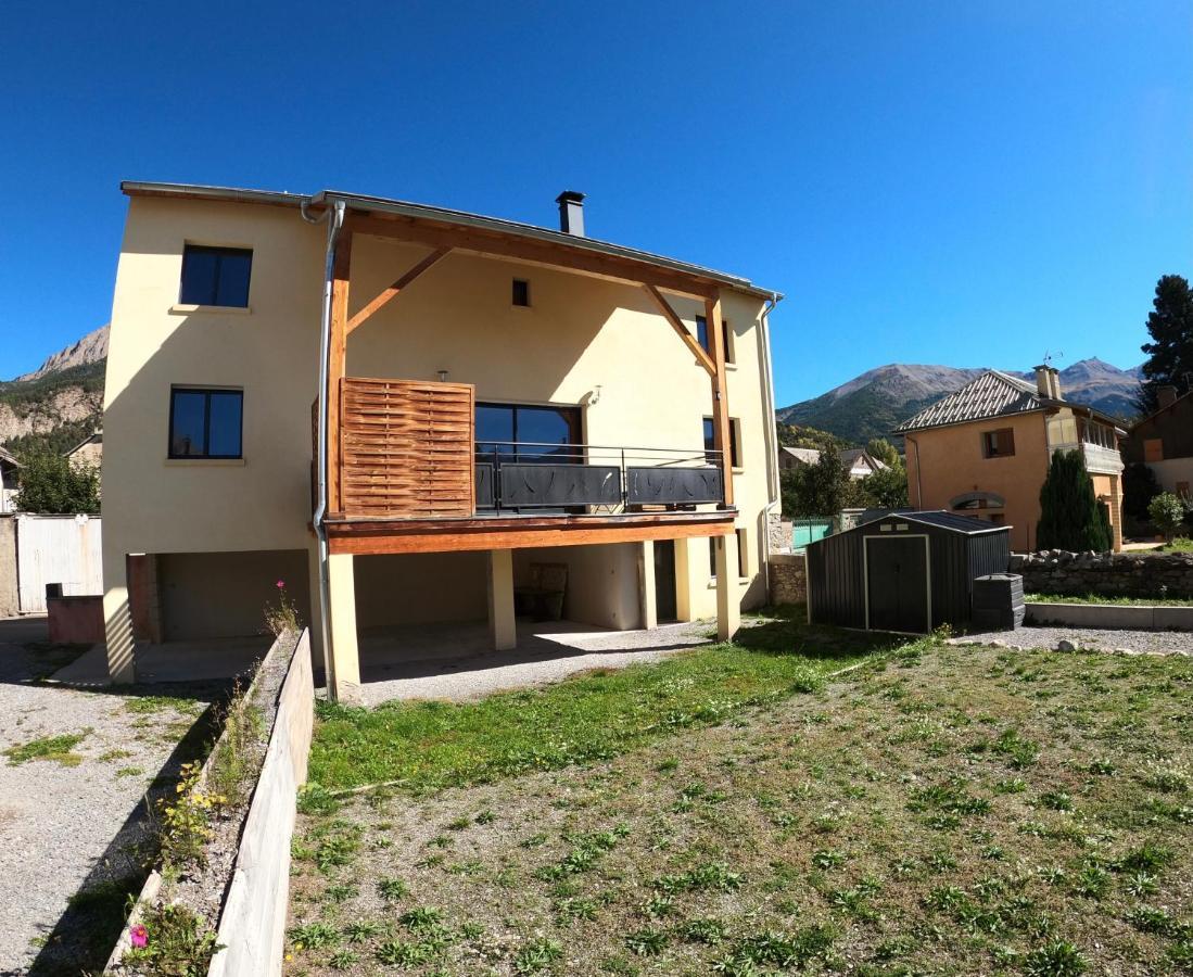 Maison Neuve Proche De Barcelonnette ジョジエ エクステリア 写真