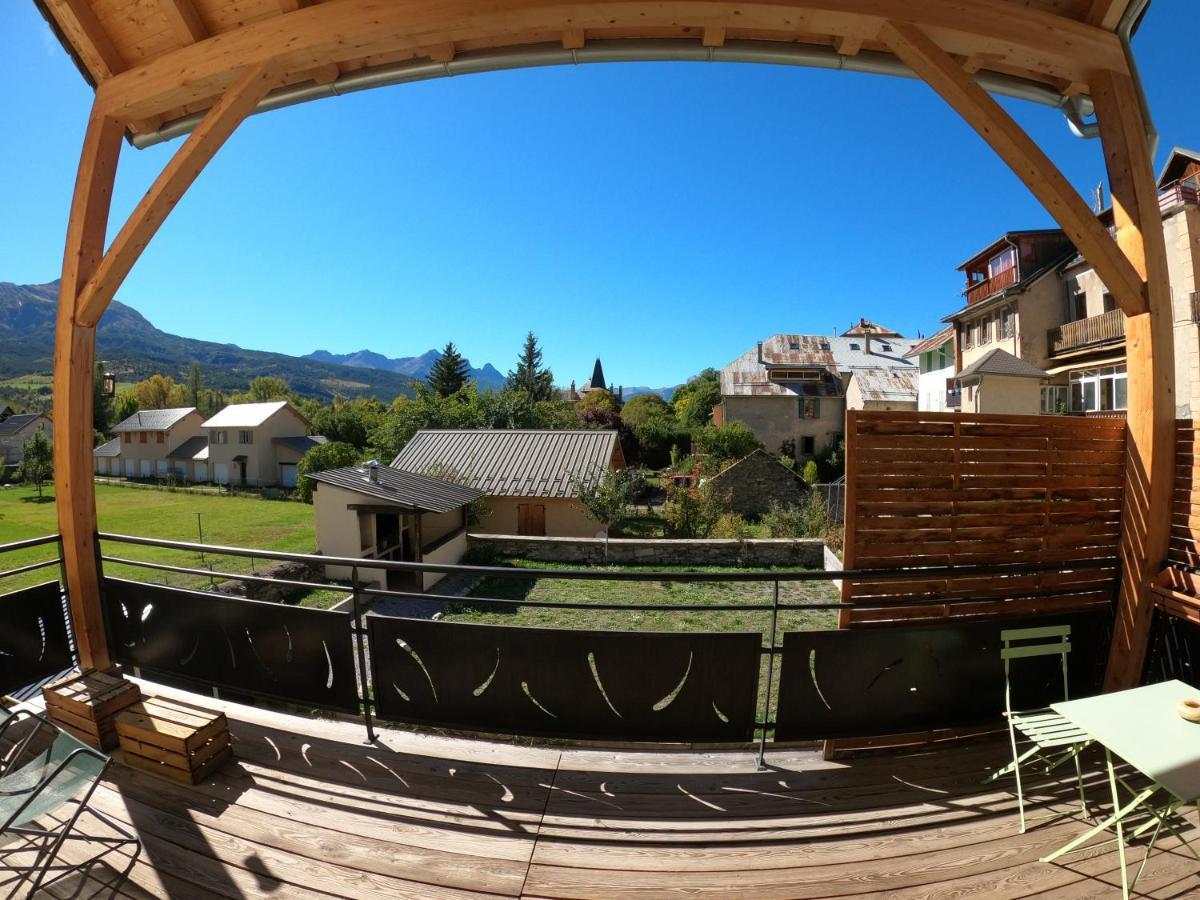 Maison Neuve Proche De Barcelonnette ジョジエ エクステリア 写真
